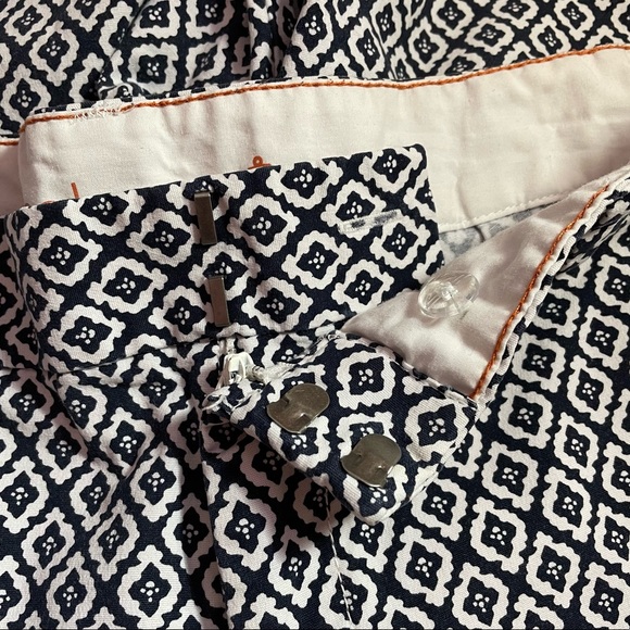 Dockers Black/White Patterned Shorts - Picture 4 of 4